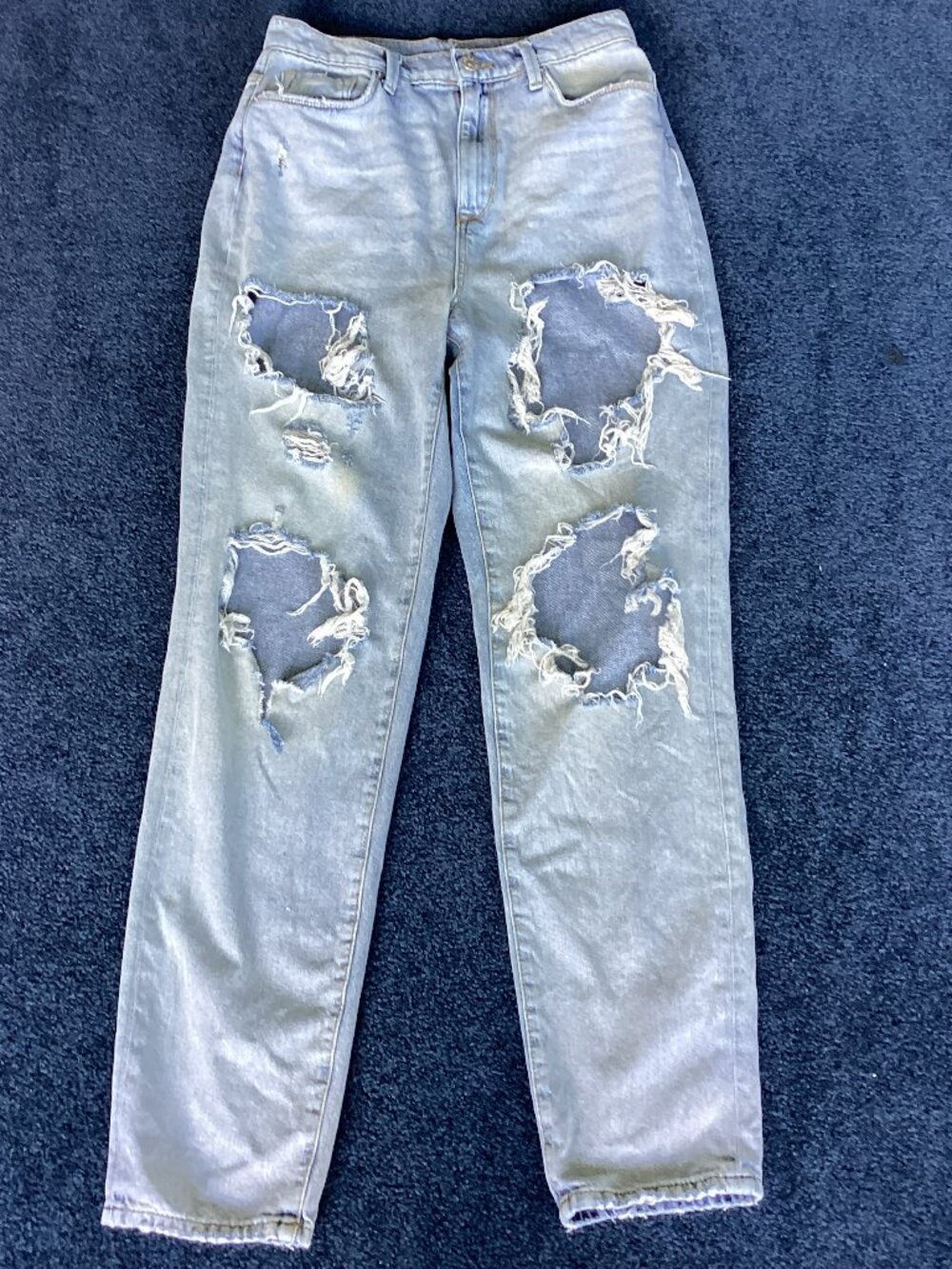 BDG Ripped Light Wash High Rise Mom Jeans Straight Legs – W28